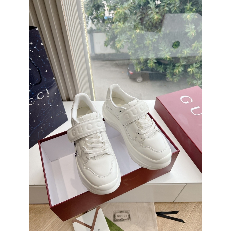 G*u*i casual shoes